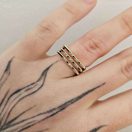 Anel Cravejado Em Zircônia Detalhado Dourado - Chérie Bijoux