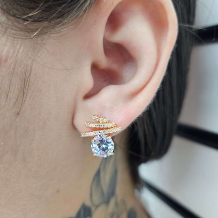Brinco Com Zircônia Detalhado Dourado - Chérie Bijoux