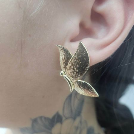 Brinco Folheado a Ouro 18K Borboleta - Chérie Bijoux