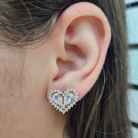 Brinco Com Zircônia Coração Dourado - Chérie Bijoux