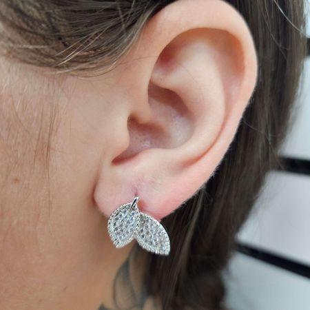 Brinco Com Zircônia Folha Prata - Chérie Bijoux