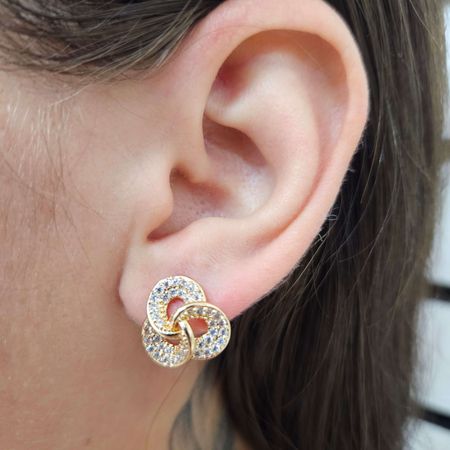 Brinco Com Zircônia Detalhado Dourado - Chérie Bijoux