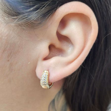 Mini Argola Com Zircônia Oval Dourado - Chérie Bijoux