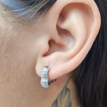 Mini Argola Com Zircônia Coração Prata - Chérie Bijoux