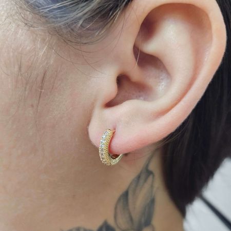 Mini Argola Com Zircônia Dourado - Chérie Bijoux