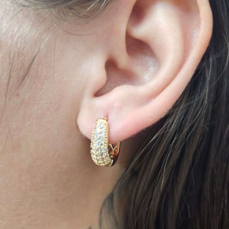 Mini Argola Com Zircônia Oval Dourado - Chérie Bijoux