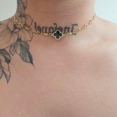 Colar Folheado a Ouro 18K Trevo Preto - Chérie Bijoux