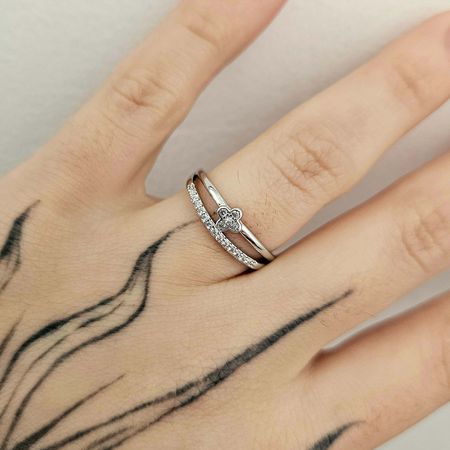 Anel Cravejado Em Zircônia Prata Trevo - Chérie Bijoux