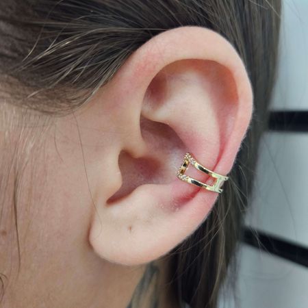 Piercing Fake Com Zircônia Vazado Dourado - Chérie Bijoux