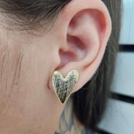 Brinco Folheado a Ouro 18K Coração - Chérie Bijoux