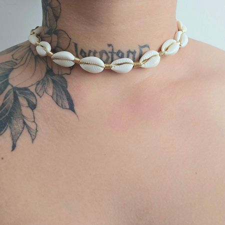 Colar Choker Dourado Búzios - Chérie Bijoux