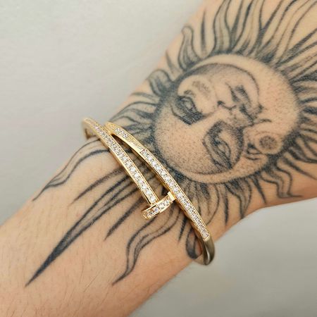 Bracelete Prego Cravejado Em Zircônia Dourado - Chérie Bijoux