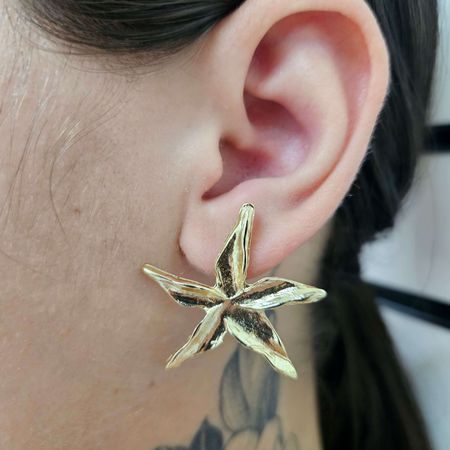 Brinco Folheado a Ouro 18K Orquídia - Chérie Bijoux