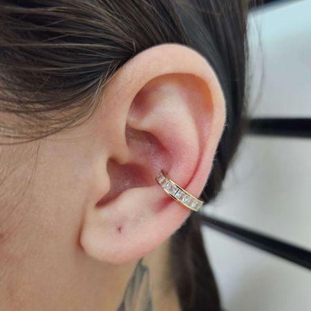 Par De Piercing Fake Com Zircônia Dourada - Chérie Bijoux