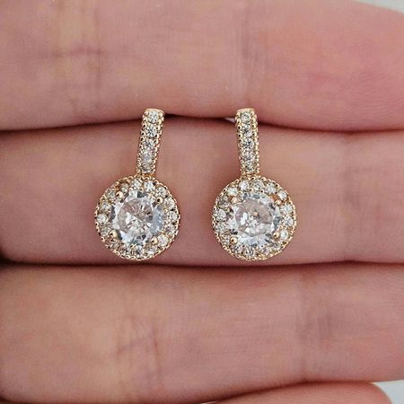 Brinco Com Zircônia Dourado - Chérie Bijoux