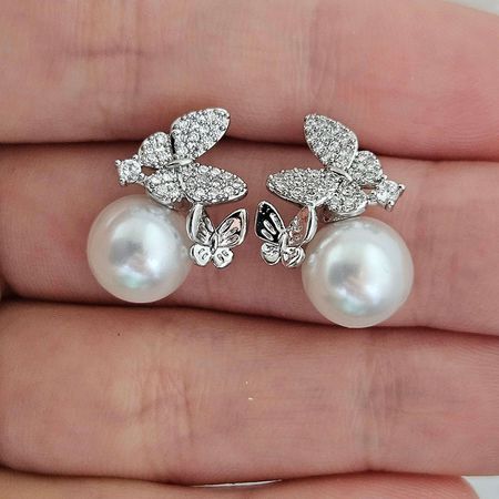 Brinco Com Zircônia Borboleta Com Pérola Prata - Chérie Bijoux