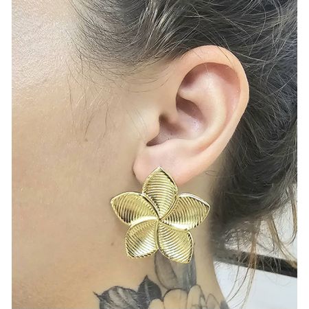Brinco Folheado a Ouro 18K Flor - Chérie Bijoux