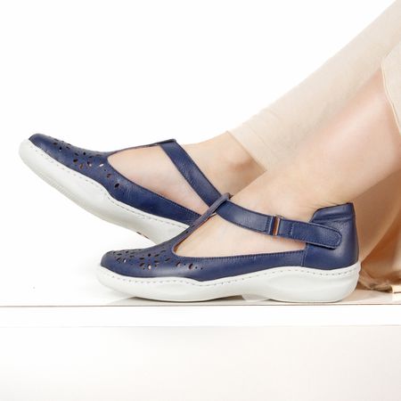 Sapatilha Feminina Joy em Couro Navy J.Gean - ET0... - J.Gean