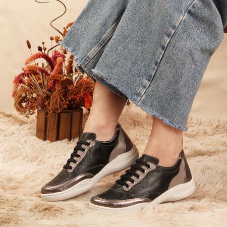 Tênis Feminino em Couro Legítimo Preto J.Gean - EU... - J.Gean