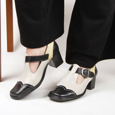 Sapato Feminino Em Couro Salto Alto Off-White J.ge... - J.Gean