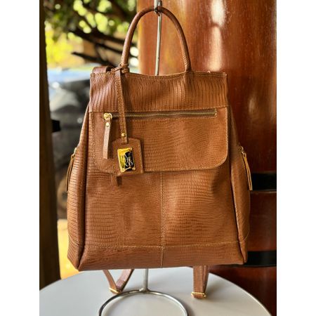 Mochila em Couro Legítimo Cela Antifurto de Mão e ... - PACHECO CALÇADOS