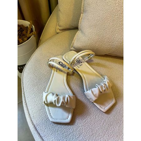 Rasteirinha Heloisa off white - 2005 - Toque da Bella