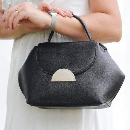 Bolsa de Couro - Mini NASCENTE - Preta e Off White - Bubblê