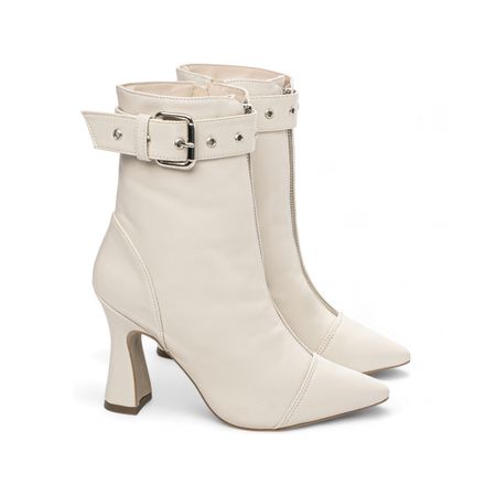 Bota Bico Fino Cano Médio Off White - Bárbara Barros | Conforto & Elegância -