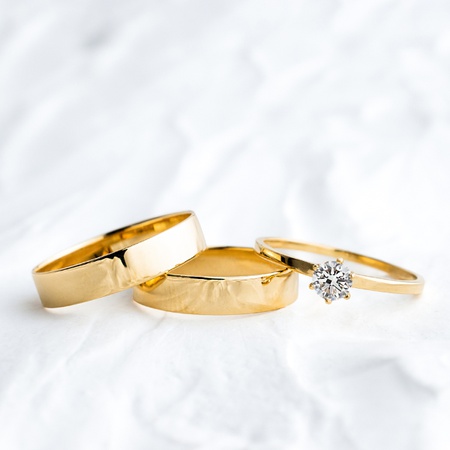 Aliança de Casamento em Ouro 18k 4mm Bahamas e Anel solitário Cindel - Rosê Jewelry