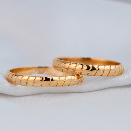Aliança de Casamento em Ouro 18k 3mm modelo Escamas - Rosê Jewelry