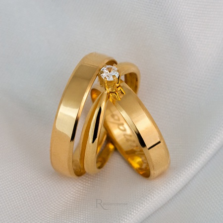 Alianças Ouro 18k 4mm 4g Chanfrada Lucy e Solitário Zelda - Rosê Jewelry