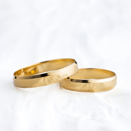 Aliança de Casamento Ouro 18k 4mm 4 gramas Chanfrada Lucy - Rosê Jewelry