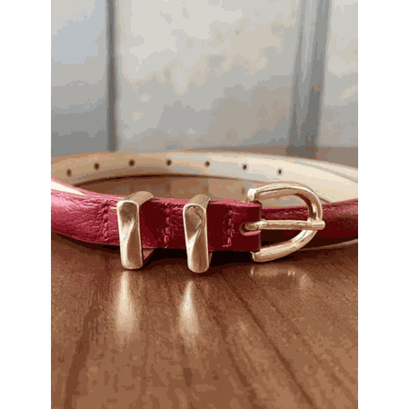 CINTO FINO VERMELHO CEREJA COM FIVELA DOURADA