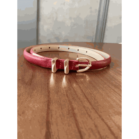CINTO FINO VERMELHO CEREJA COM FIVELA DOURADA