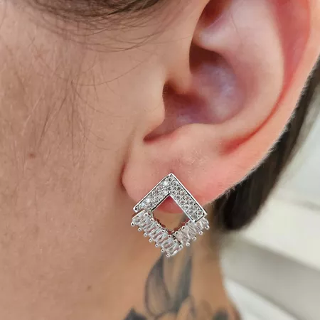 Brinco Com Zircônia Detalhado Prata - Chérie Bijoux