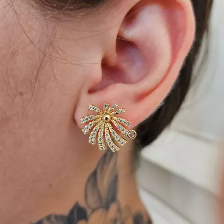 Brinco Com Zircônia Detalhado Dourado - Chérie Bijoux