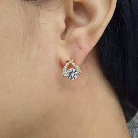 Brinco Com Zircônia Detalhado Dourado - Chérie Bijoux