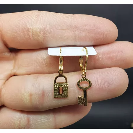 Mini Argola Folheada Dourada Fechadura - Chérie Bijoux