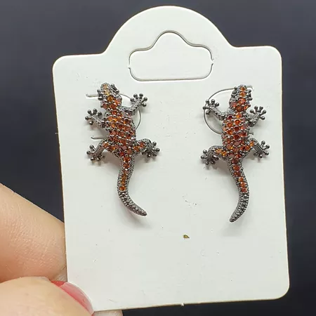Brinco Folheado Zircônia Lagartixa Grafite Laranja... - Chérie Bijoux