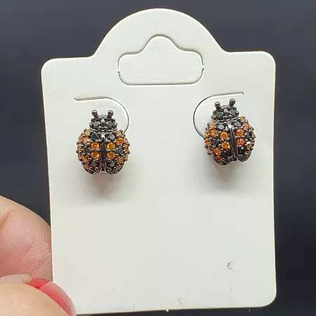 Brinco Folheado Zircônia Joaninha Grafite Laranja - Chérie Bijoux