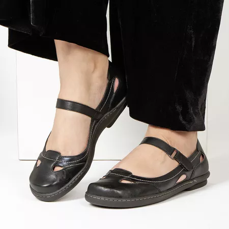 Sapatilha Feminina em Couro Lock Confort Preto J.G... - J.Gean