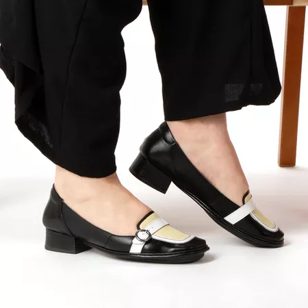 Sapato Boneca Salto Baixo Em Couro Preto Dual Conf... - J.Gean