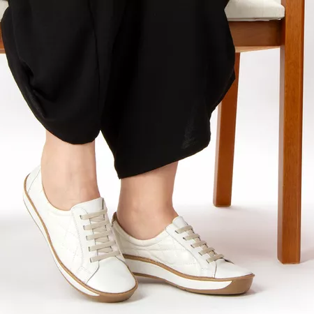 Tênis Wave Feminino em Couro Branco J.Gean FI0021/... - J.Gean