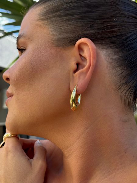 BRINCO ARGOLA OVAL BOLD BANHADO A OURO