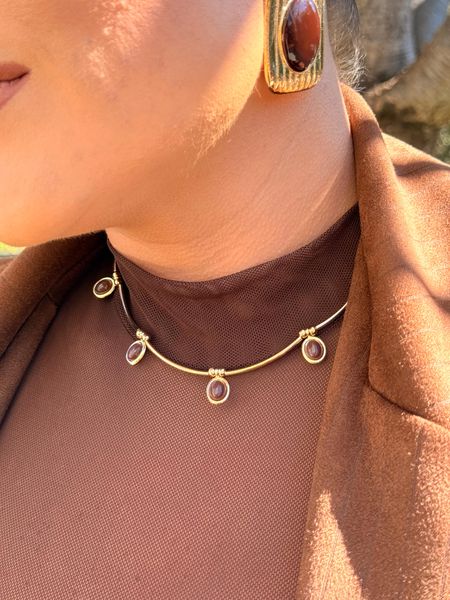 CHOKER AROS E PINGENTES MARROM BANHADA A OURO - Dri Ferreira Semi Joias