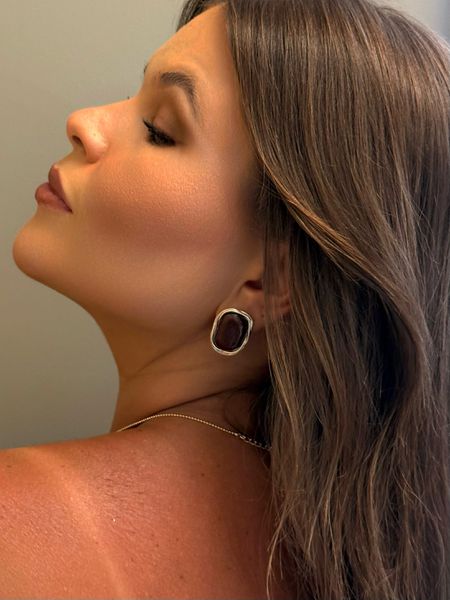 BRINCO BOHO CHAPA ORGANIC MARROM BANHADO A OURO - Dri Ferreira Semi Joias