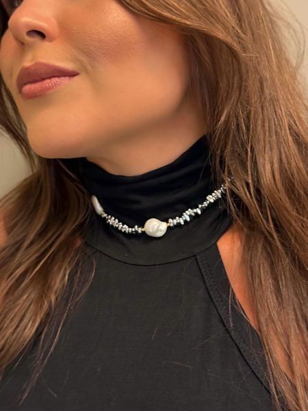 CHOKER CANUTILHOS ORGÂNICOS E PÉROLAS BARROCAS BANHADA A RÓDIO BRANCO - Dri Ferreira Semi Joias
