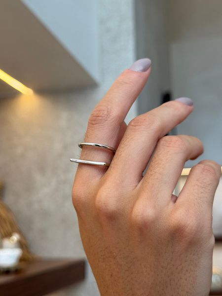 ANEL REGULÁVEL DUPLO LISO QUADRADO BANHADO A RÓDIO BRANCO - Dri Ferreira Semi Joias