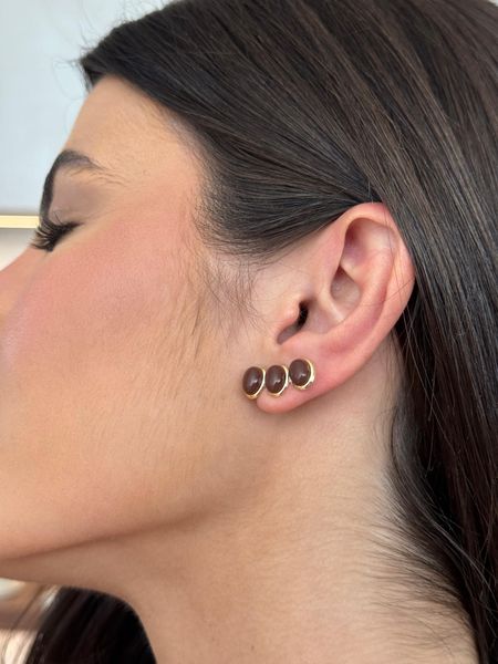 BRINCO EAR CUFF BOHO MARROM BANHADO A OURO - Dri Ferreira Semi Joias