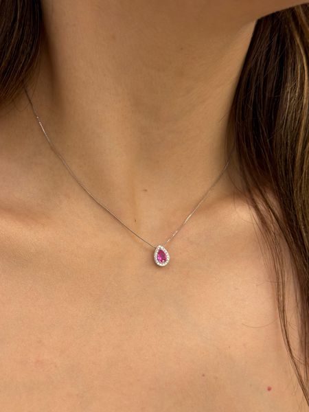 COLAR GOTA PINK CRAVEJADA BANHADA A RÓDIO BRANCO - Dri Ferreira Semi Joias
